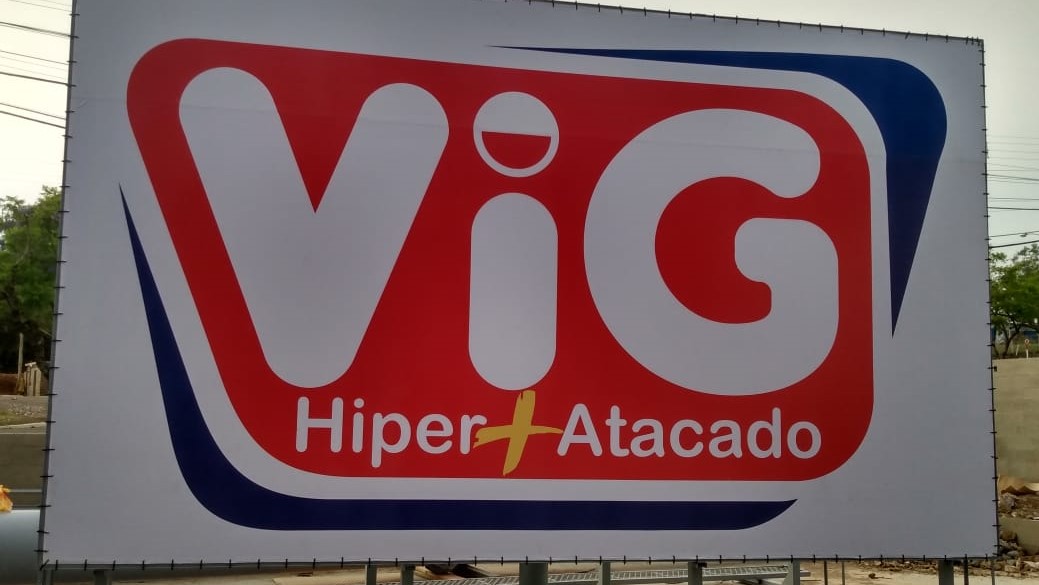 Totem VIG Hiper Atacado